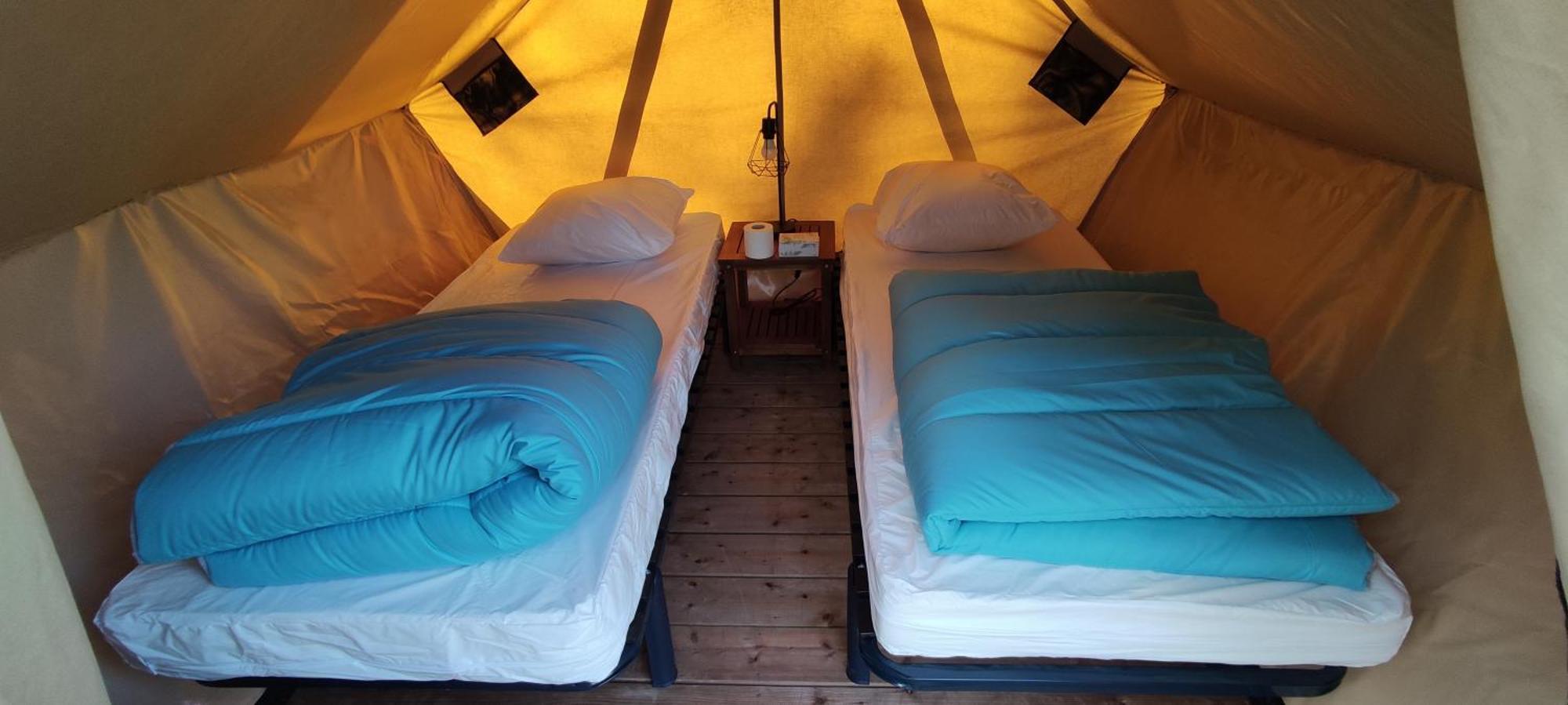 Camping Le Val Aux Fees - Broceliande Concoret Esterno foto