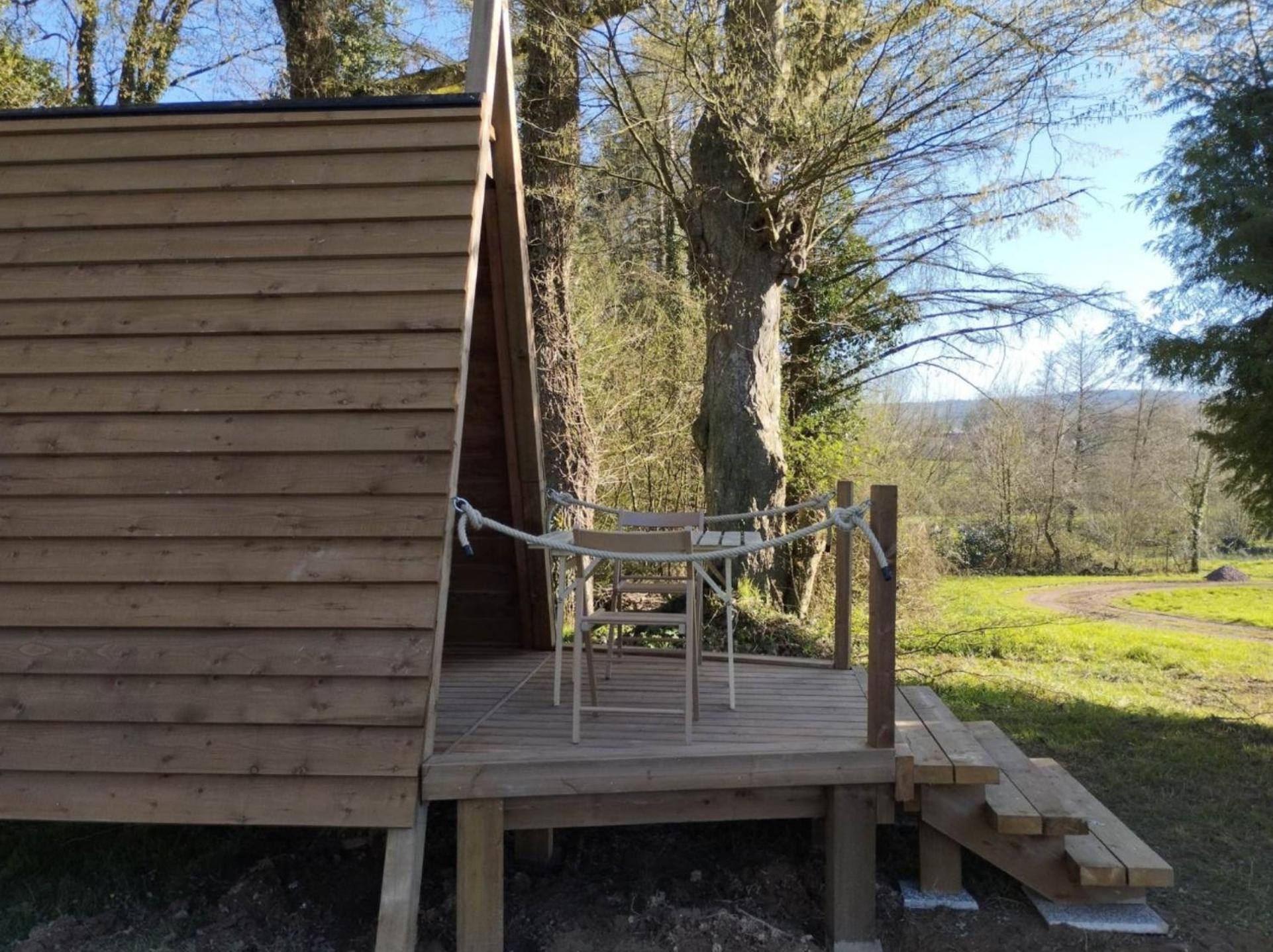 Camping Le Val Aux Fees - Broceliande Concoret Esterno foto