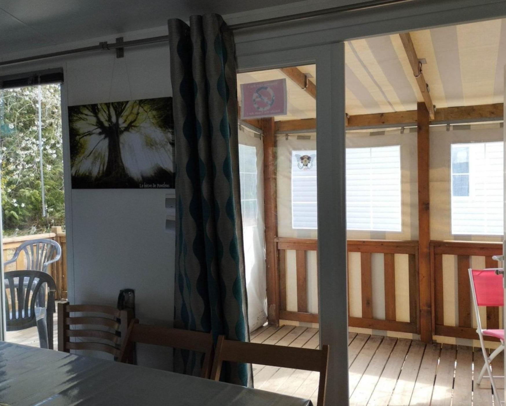 Camping Le Val Aux Fees - Broceliande Concoret Esterno foto