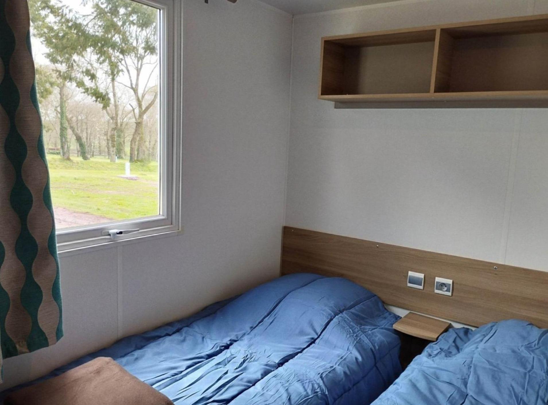 Camping Le Val Aux Fees - Broceliande Concoret Esterno foto