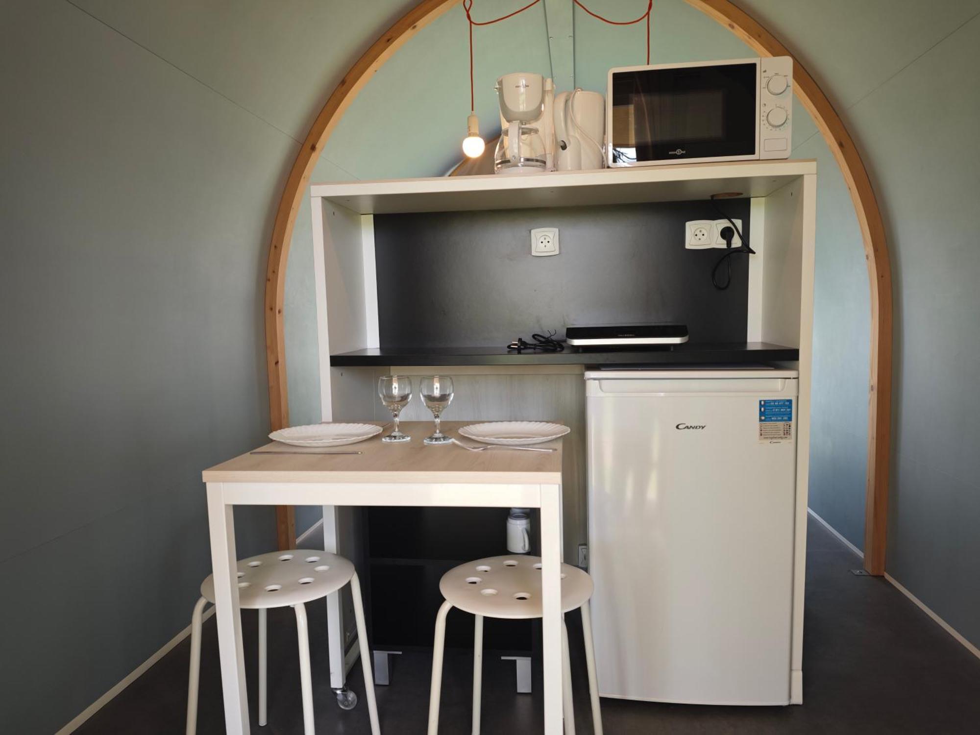 Camping Le Val Aux Fees - Broceliande Concoret Esterno foto
