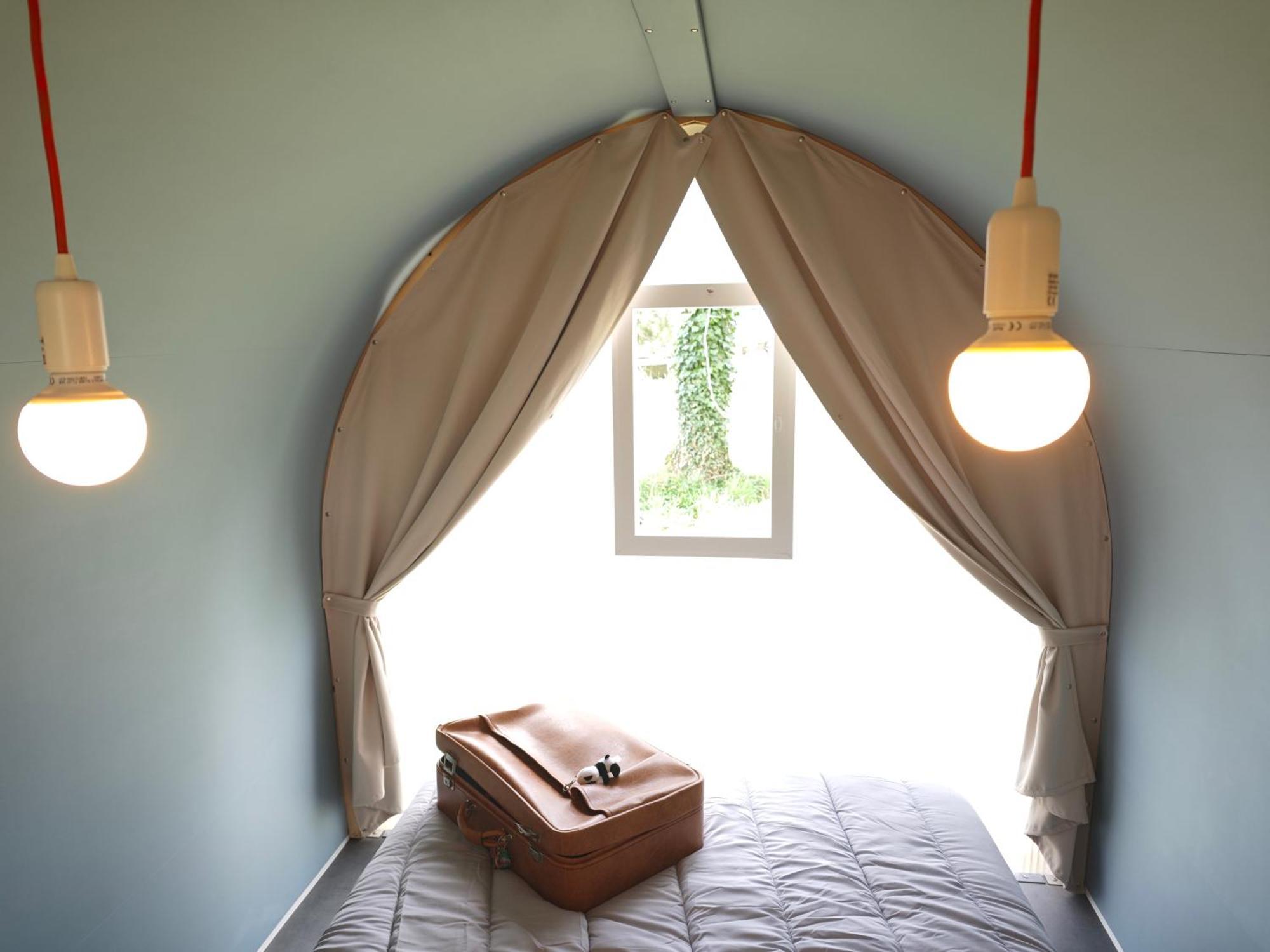 Camping Le Val Aux Fees - Broceliande Concoret Esterno foto